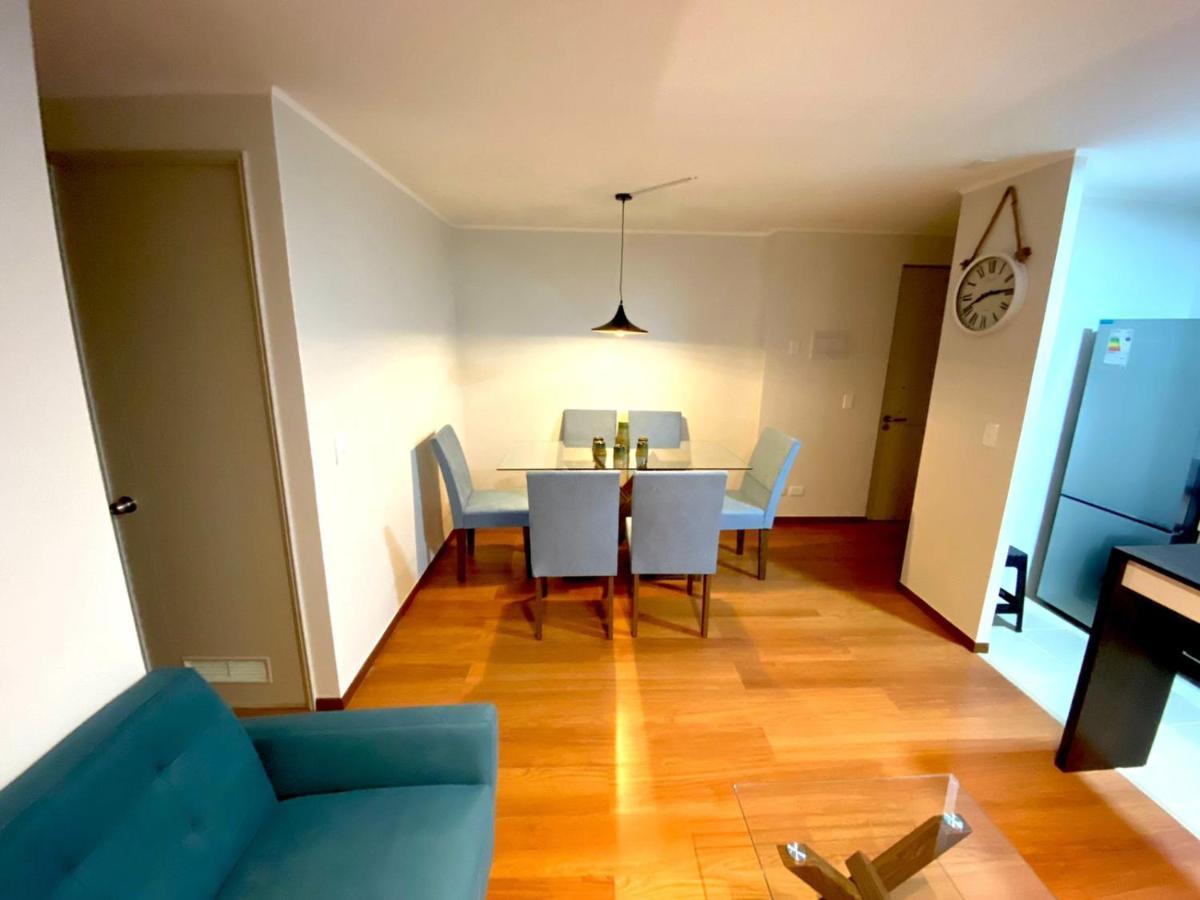 Apartamento 3 Piezas, 2 Banos Y Estacionamiento Privado *