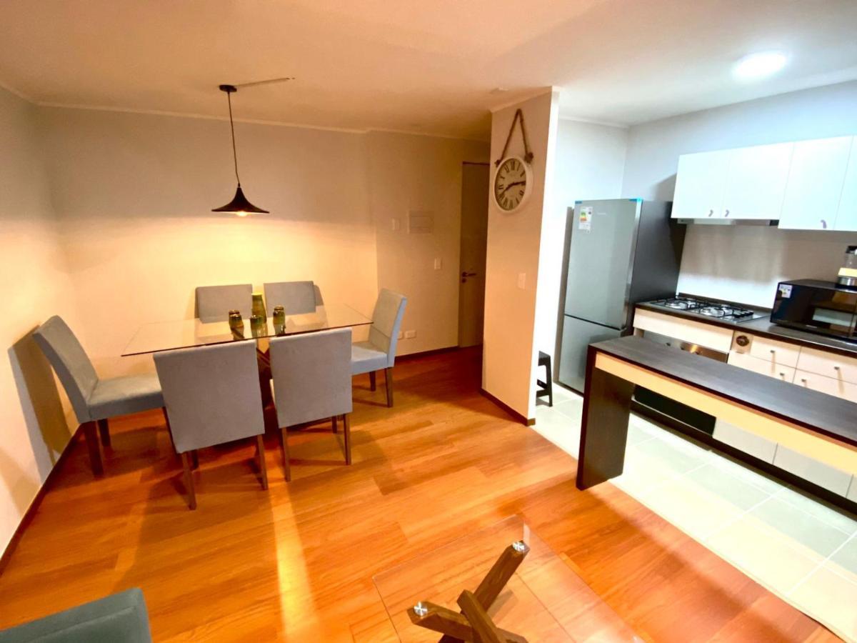 3 Piezas, 2 Banos Y Estacionamiento Privado Apartamento